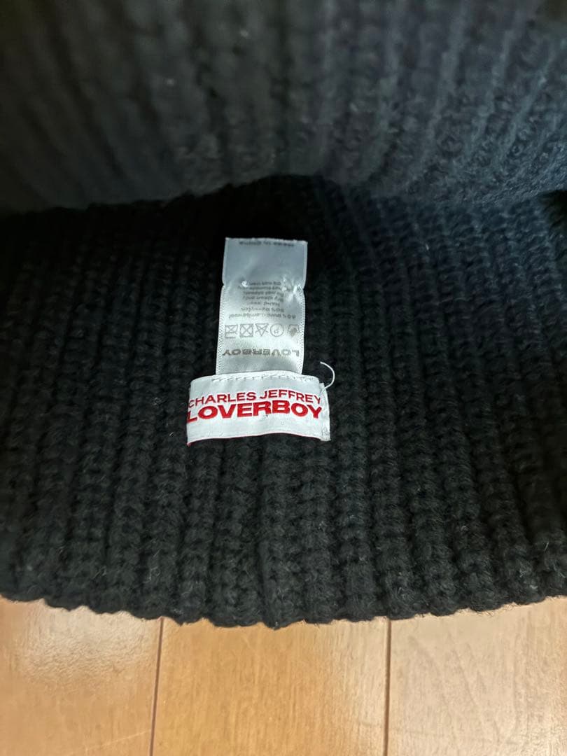 正規品！CHARLES JEFFREY LOVERBOY黒ビーニー
