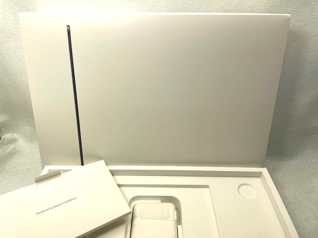 MacBook Air M2 8GB 256GB ミッドナイト 充放電36回