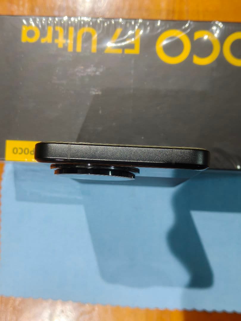 POCO F7 Ultra 本体