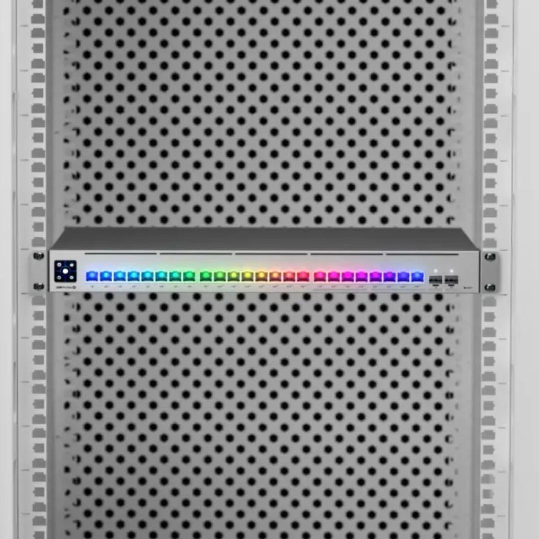 【超美品】UniFi Switch Pro Max 24 PoE