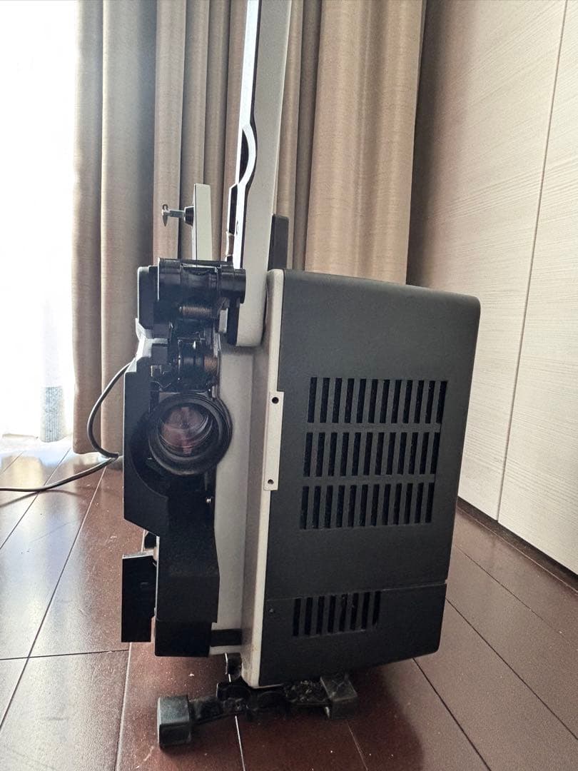 ELMO 16-CL 16mm家庭用映写機