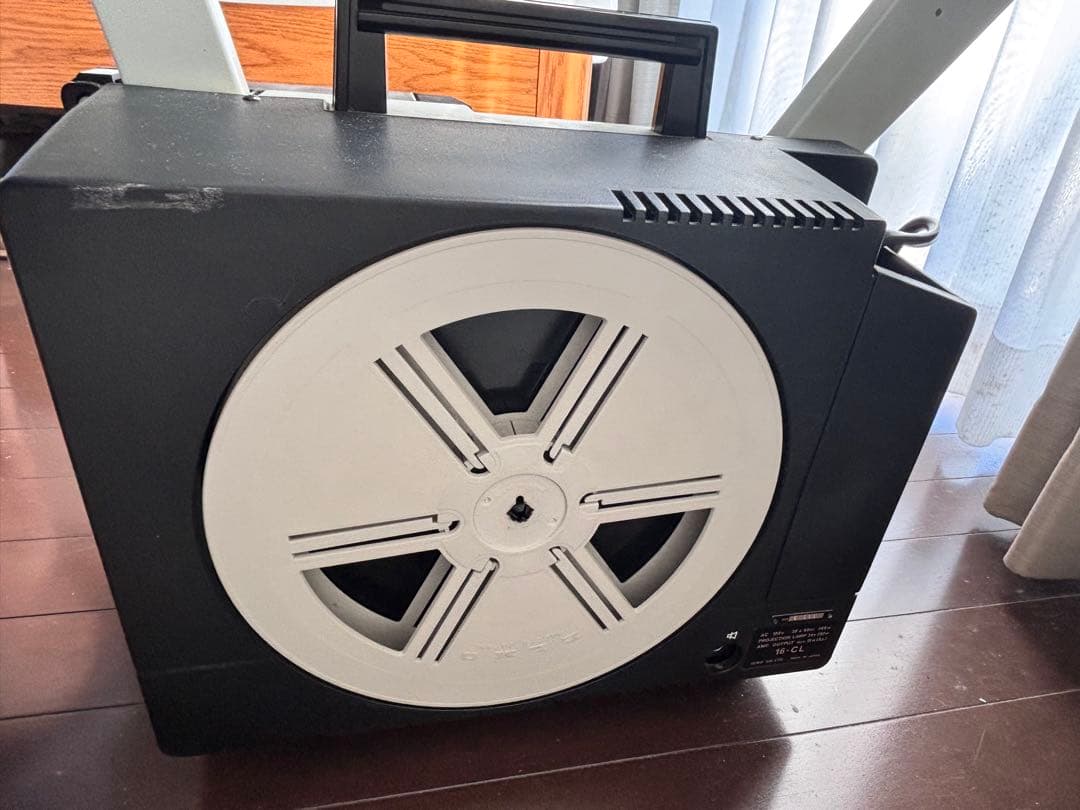 ELMO 16-CL 16mm家庭用映写機