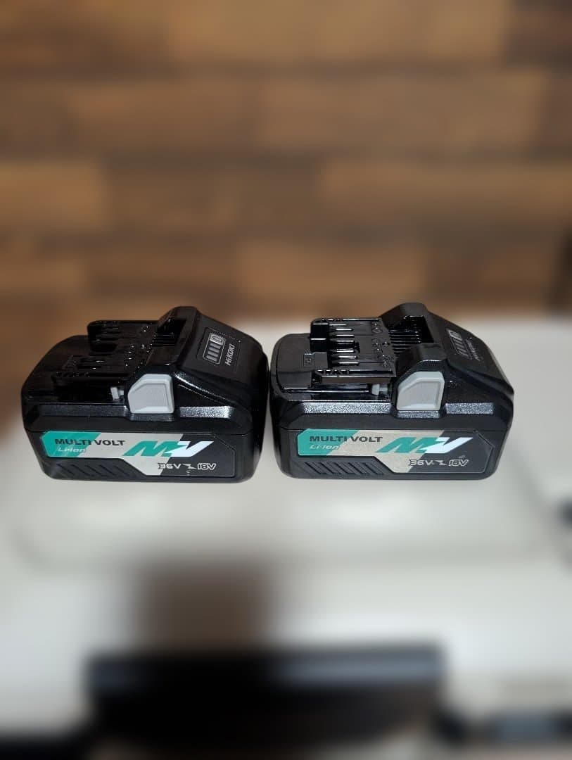 ハイコーキ　冷温庫　バッテリー2個