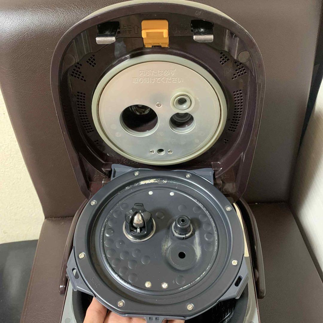 象印 圧力IH炊飯ジャー　極め羽釜　3.5合炊き　NP-QB06-2018年