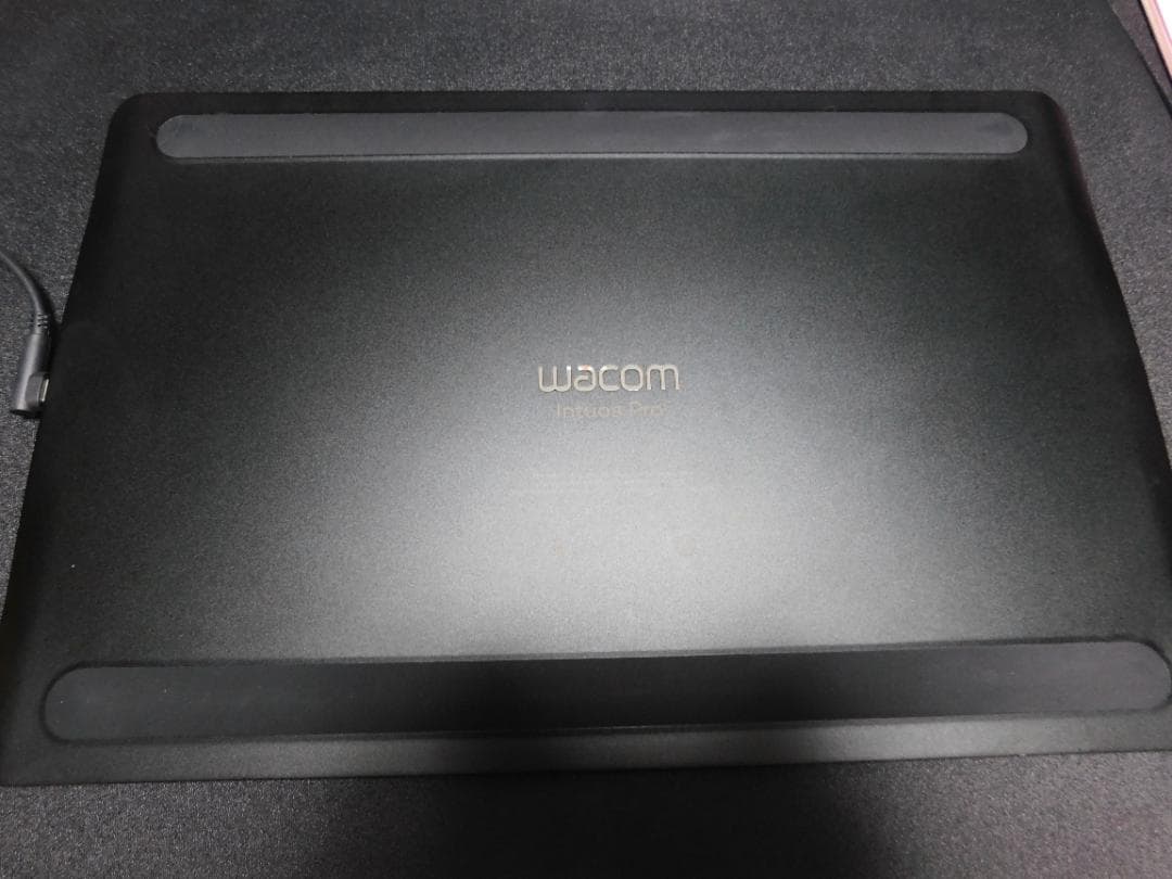 Intuos Pro Medium PTH-660/K0、 Pro Pen 2