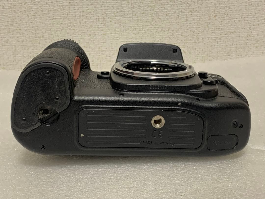 フィルムカメラ NIKON F100