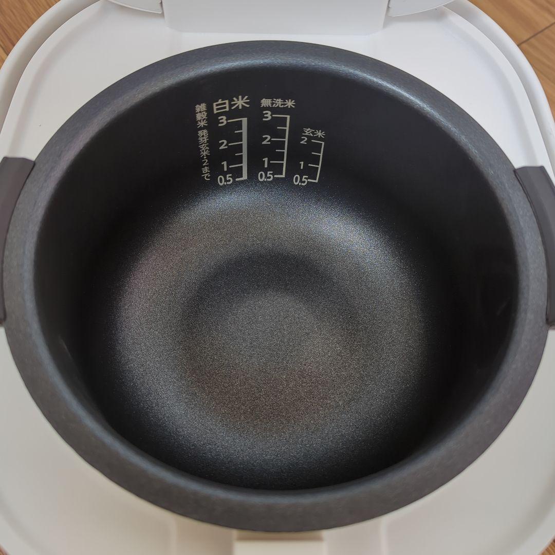 SHARP 炊飯器 ホワイト３合炊き