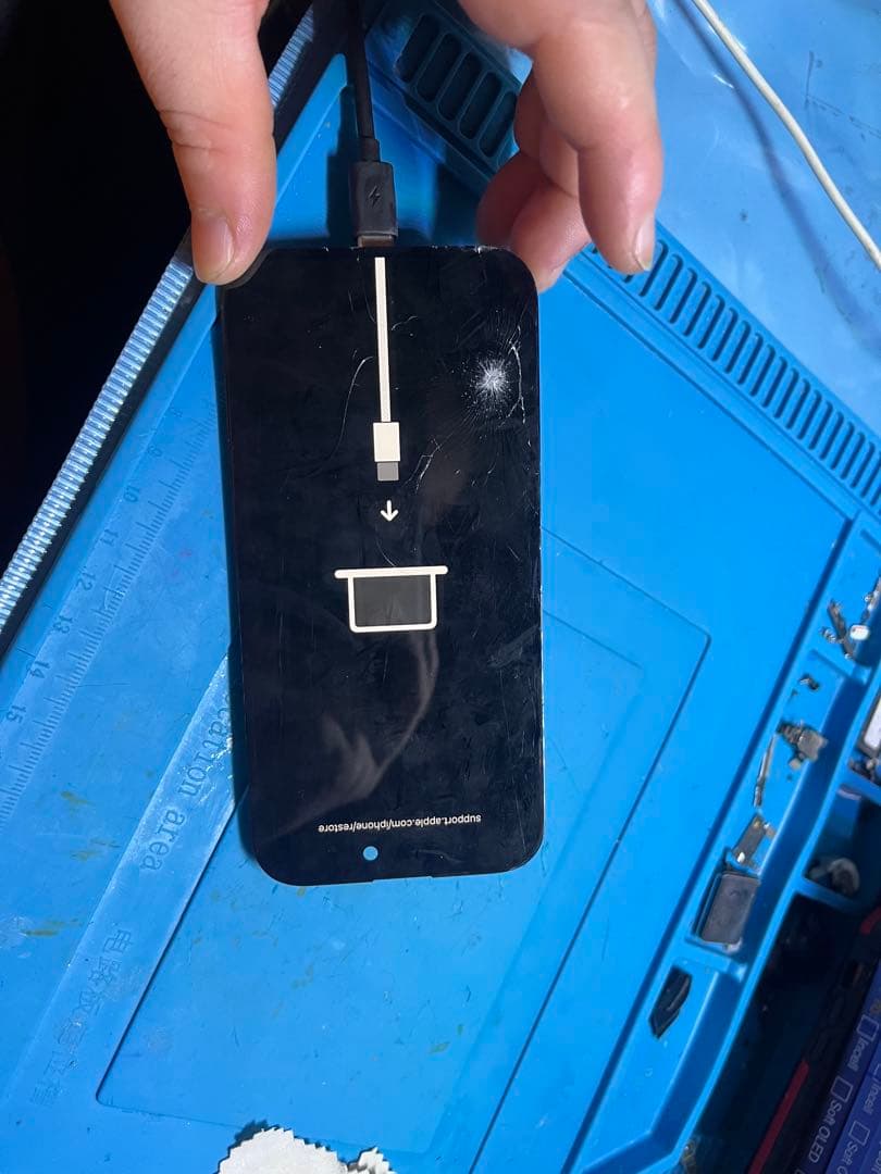 iPhone15 ジャンク