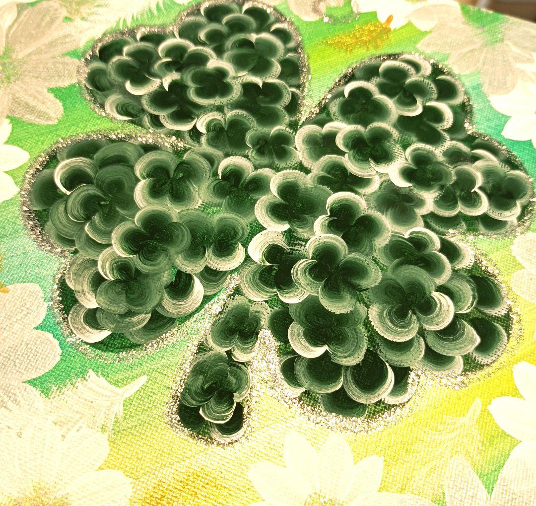 ききまま　☘四葉の幸福のクローバー羽☘