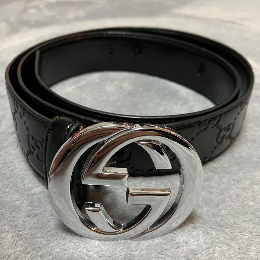 GUCCI ブラックレザー ベルト GGパターン　レディース　グッチ