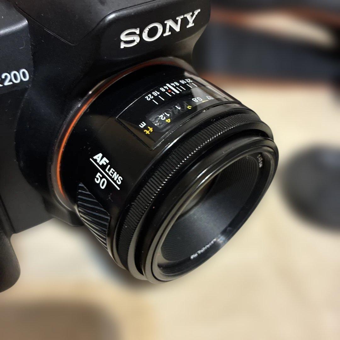 Sony α200 AF 28mm F2.8 AF 50mm F1.7