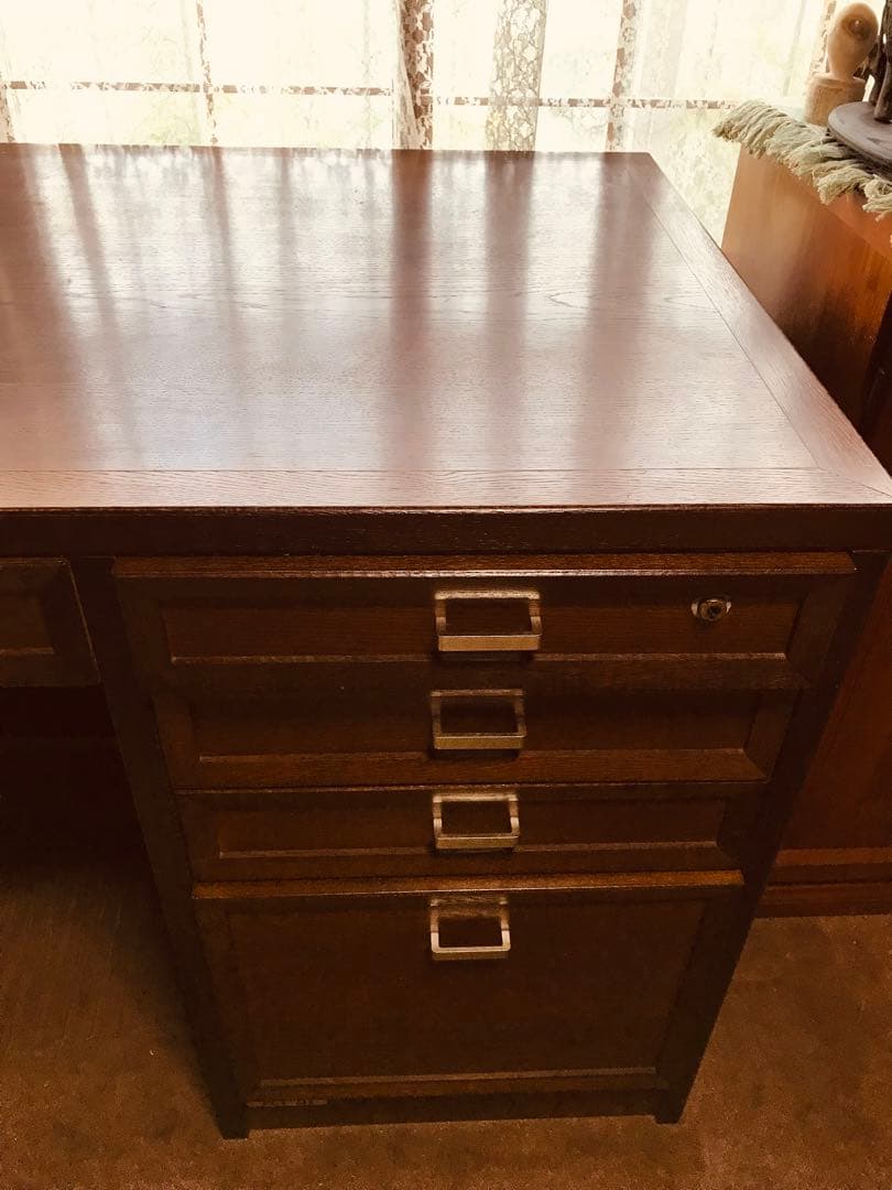 コイズミ　ダークブラウン 木製デスク 引き出し付き