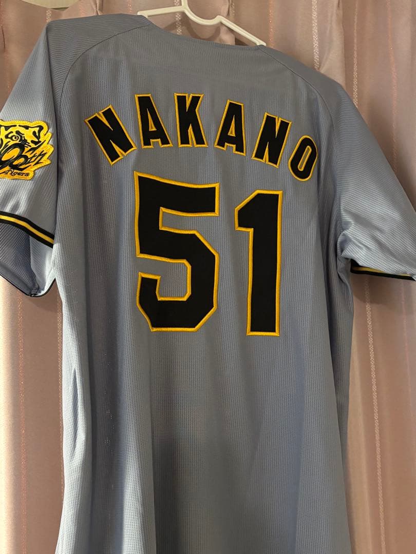 阪神タイガース 中野選手 ユニフォーム 51