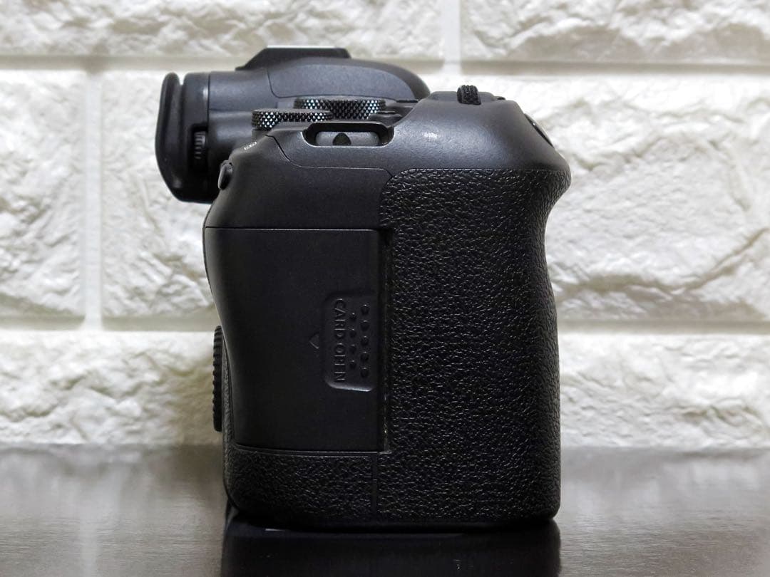 Canon EOS R6 ボディ　55000以下ショット