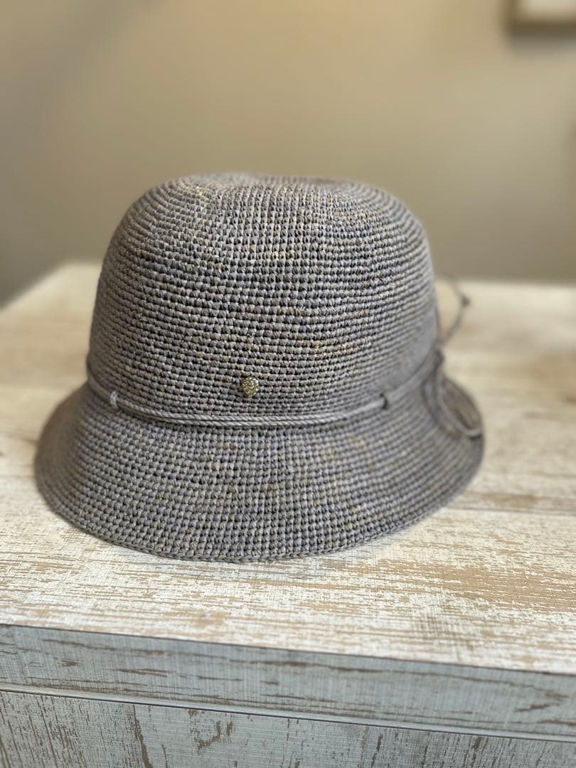 ヘレンカミンスキー　グレー