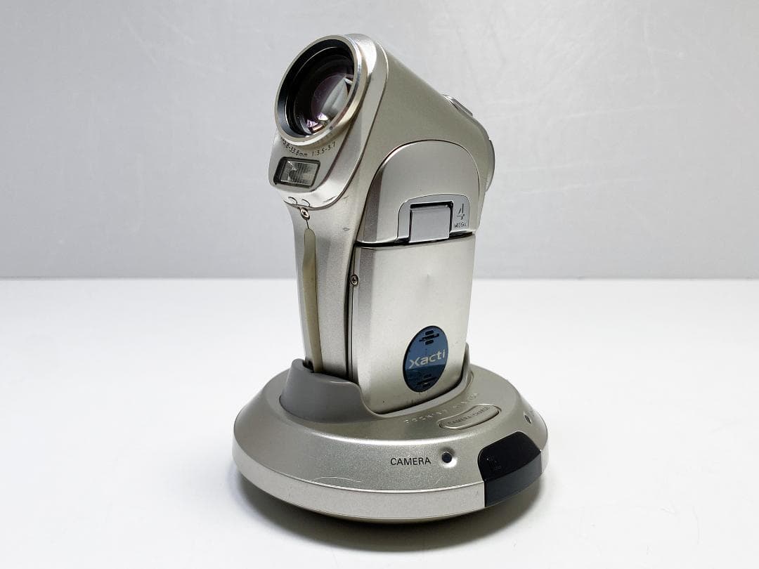 SANYO デジタルムービーカメラ Xacti DMX-C4
