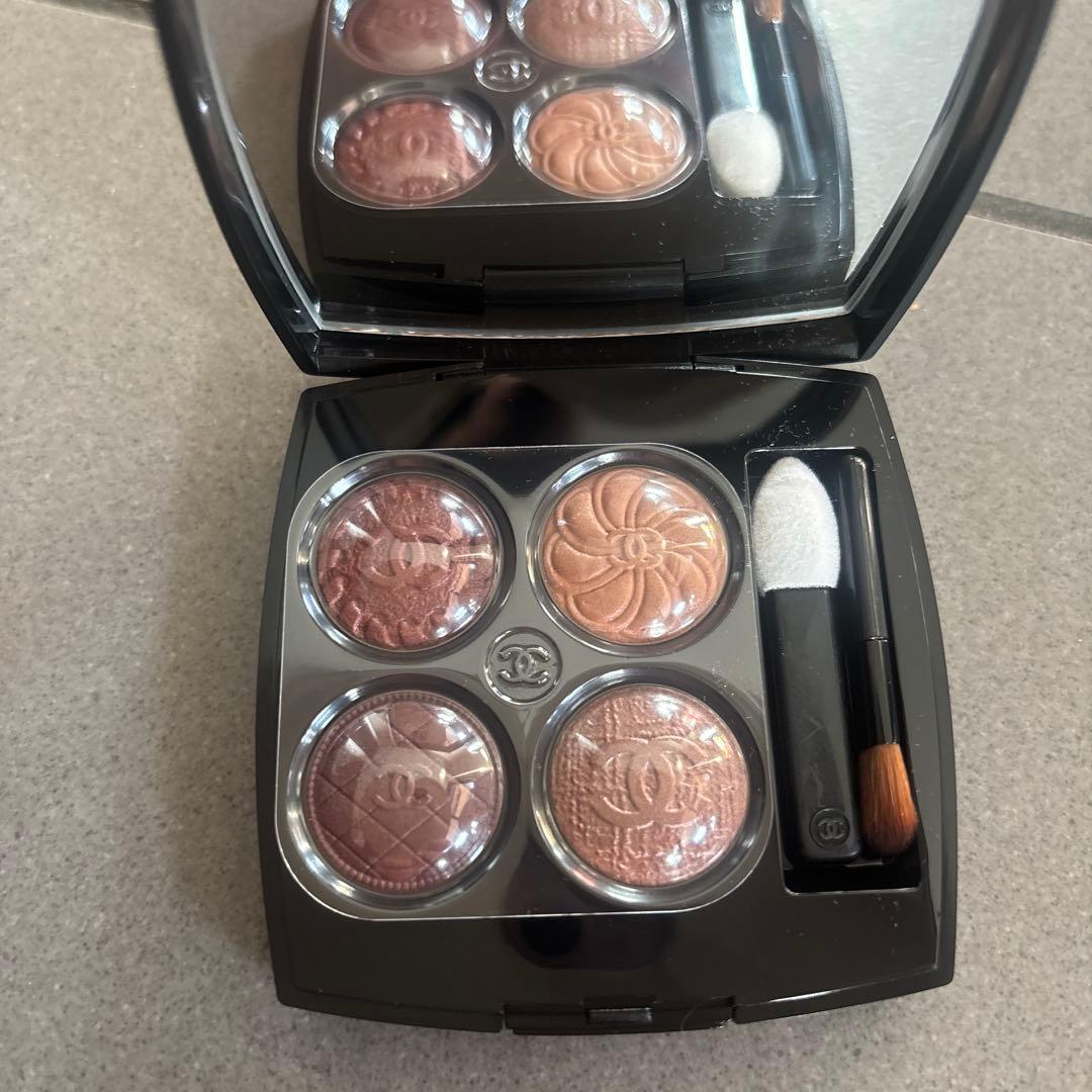 新品未使用CHANELレキャトル219