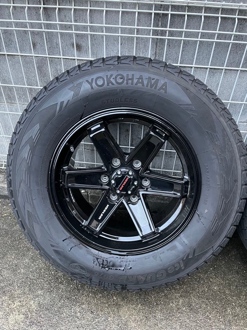 中古スタッドレスホイール4本265/65R17