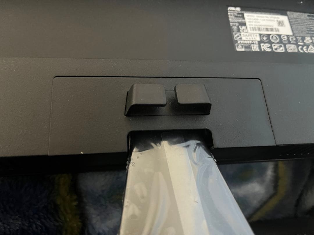 ASUS 4Kモニター　31.5インチ　VP32UQ