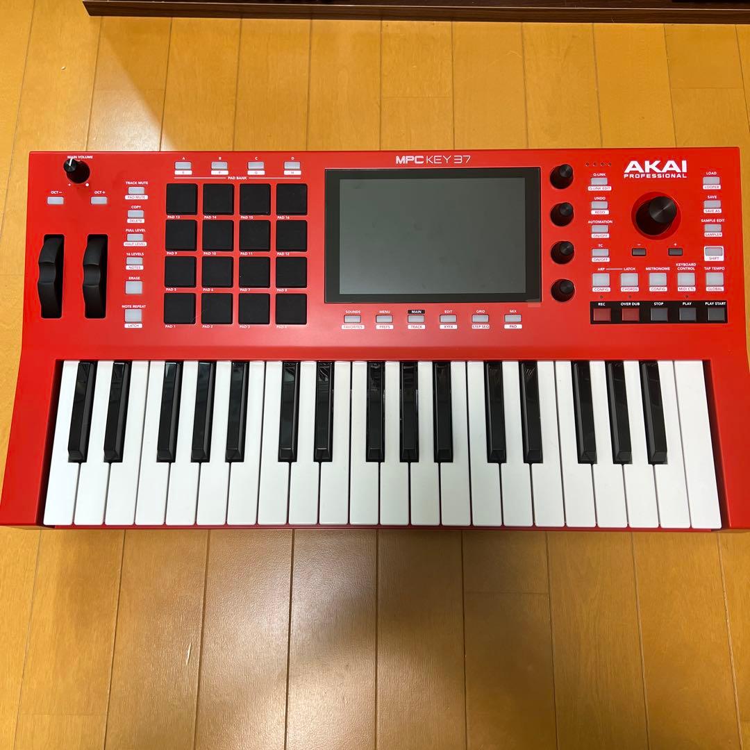 AKAI MPC KEY 37 MIDIキーボード　ほぼ新品
