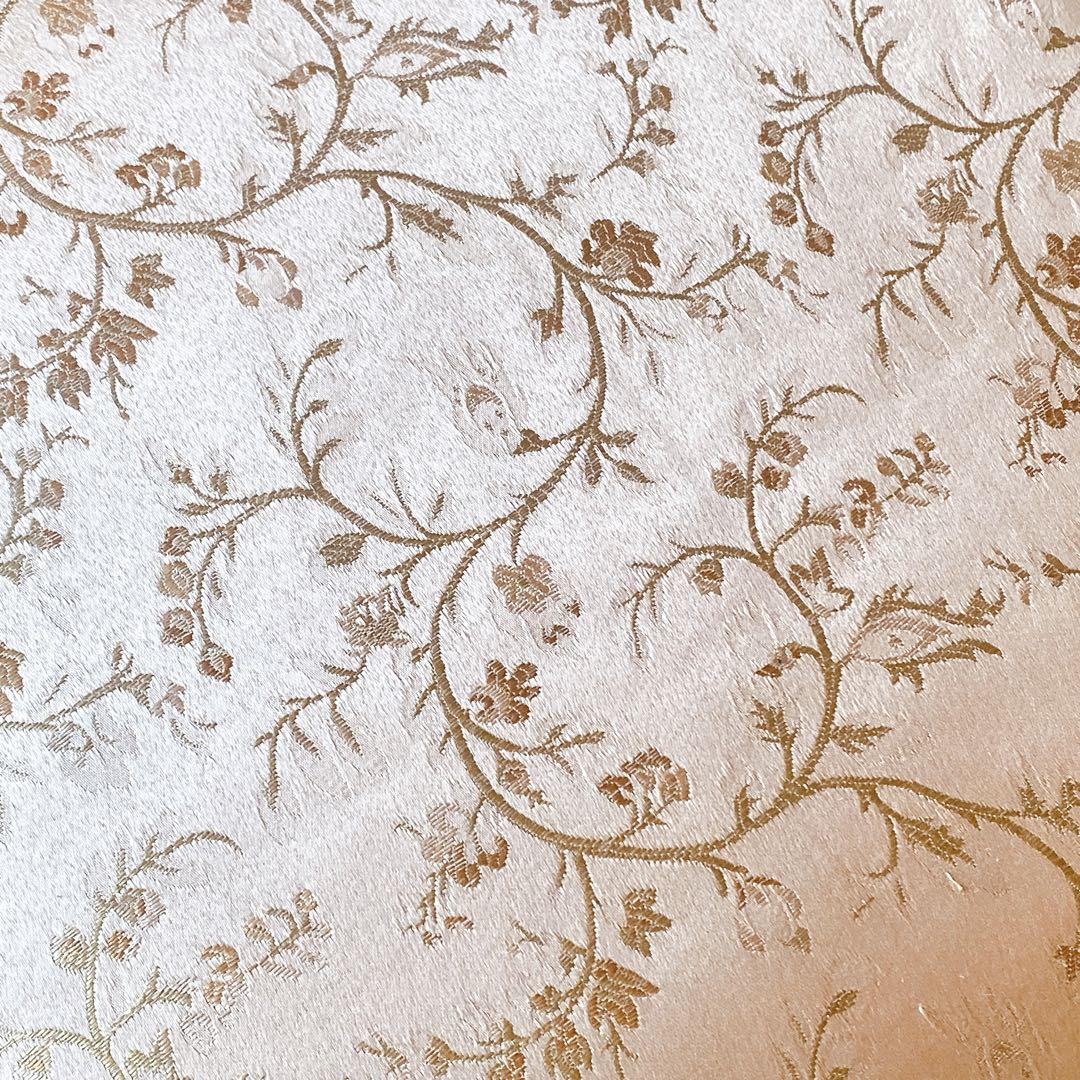 クラシックスタイル クリーム色 2人掛けソファ