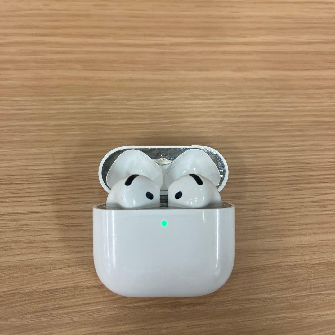 AirPods本体 ホワイト 充電ケース付き