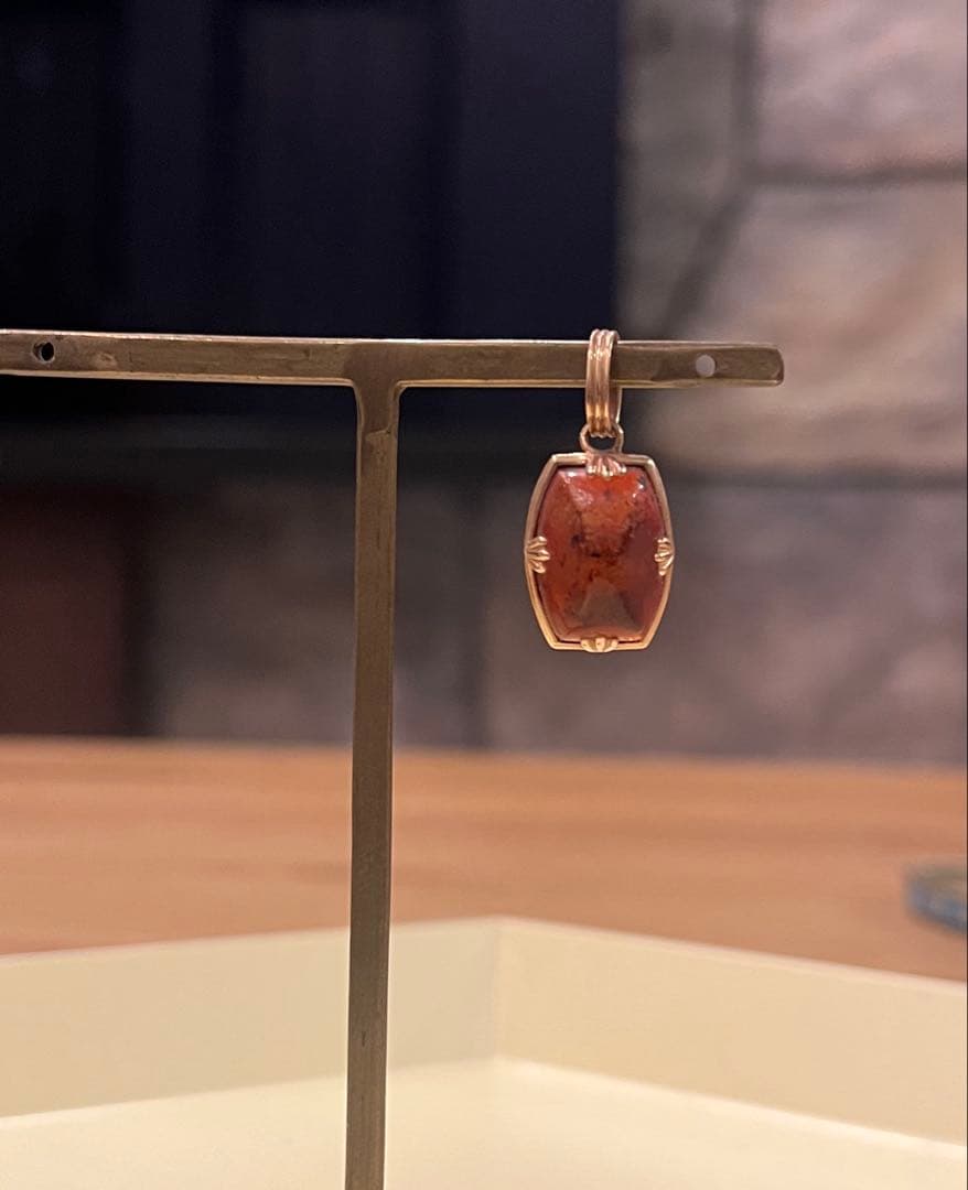 agete アガット アンバー　チャーム　10k 琥珀