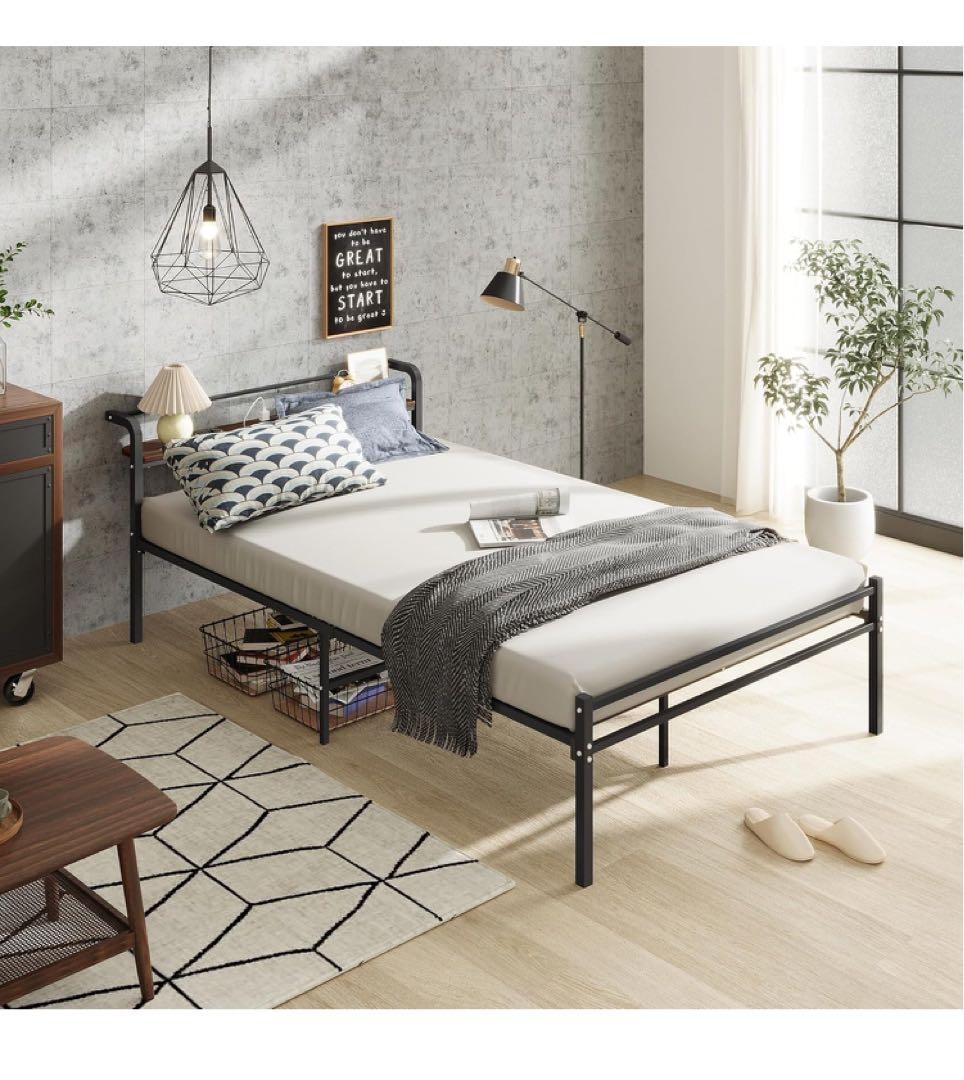 ベッドフレーム シングル パイプベッド 2口コンセント付き 高さ30cm