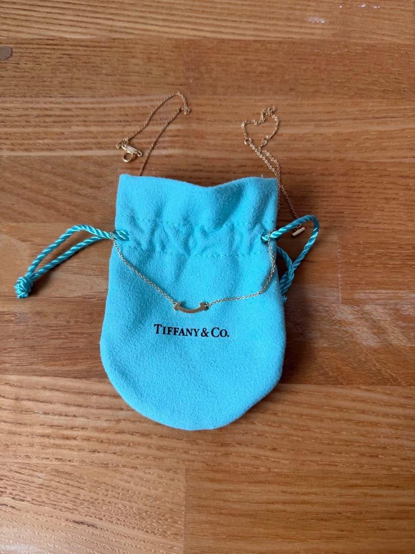 ティファニー Tスマイル ミニ ネックレス　ローズゴールド