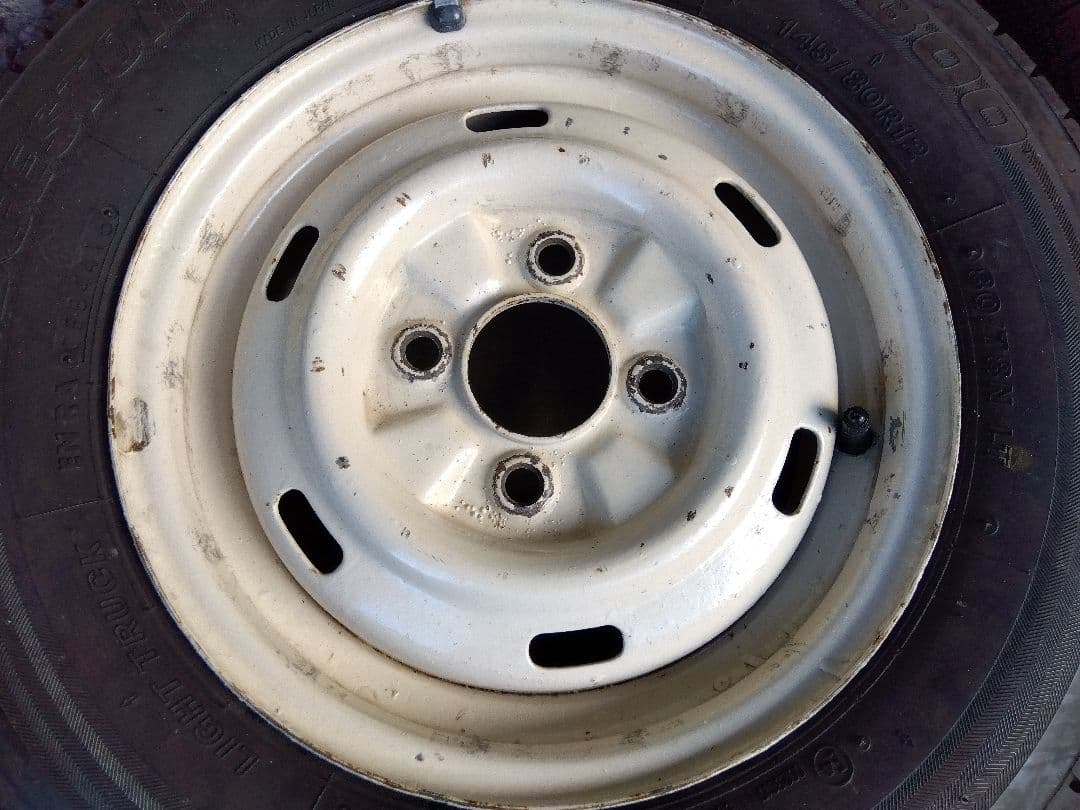 送料無料★軽トラ軽バン★１２インチホイールスタッドレスタイヤ