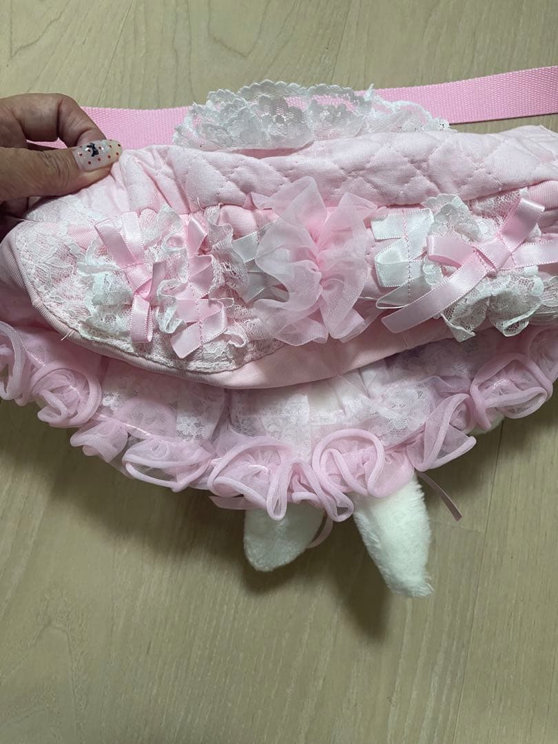 グニフニ♡80s vintegeフラワーbunnyボディバッグ