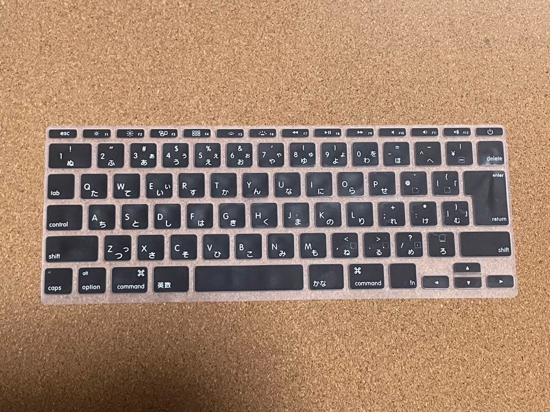 MacBook Air 2015 11インチ i5 8GB SSD240GB