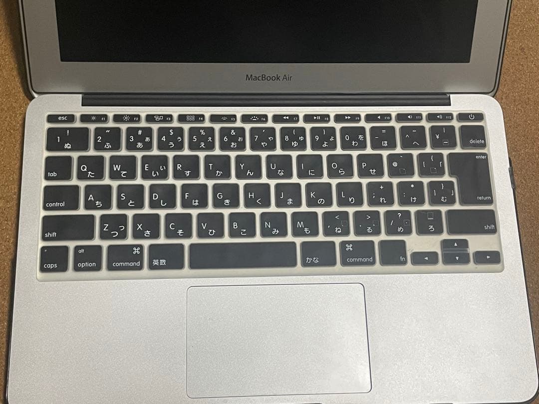 MacBook Air 2015 11インチ i5 8GB SSD240GB