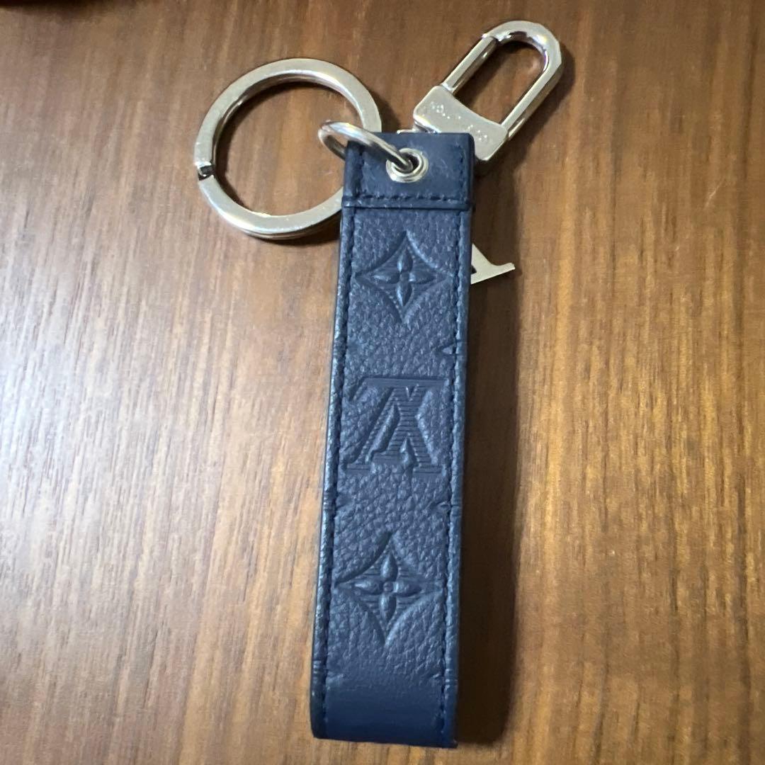 りょん様ルイヴィトン　キーホルダー・ドラゴンヌ