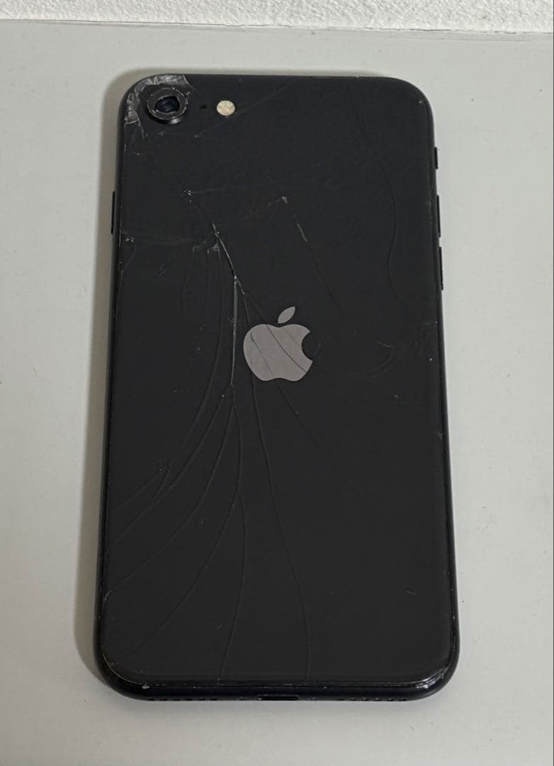 iPhone SE（第2世代） 64GB ブラック（SIMフリー）