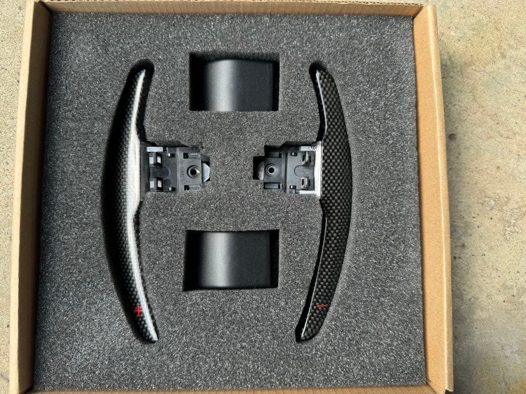 AUTOTECKNIC カーボンファイバー ステアリングシフトレバー 