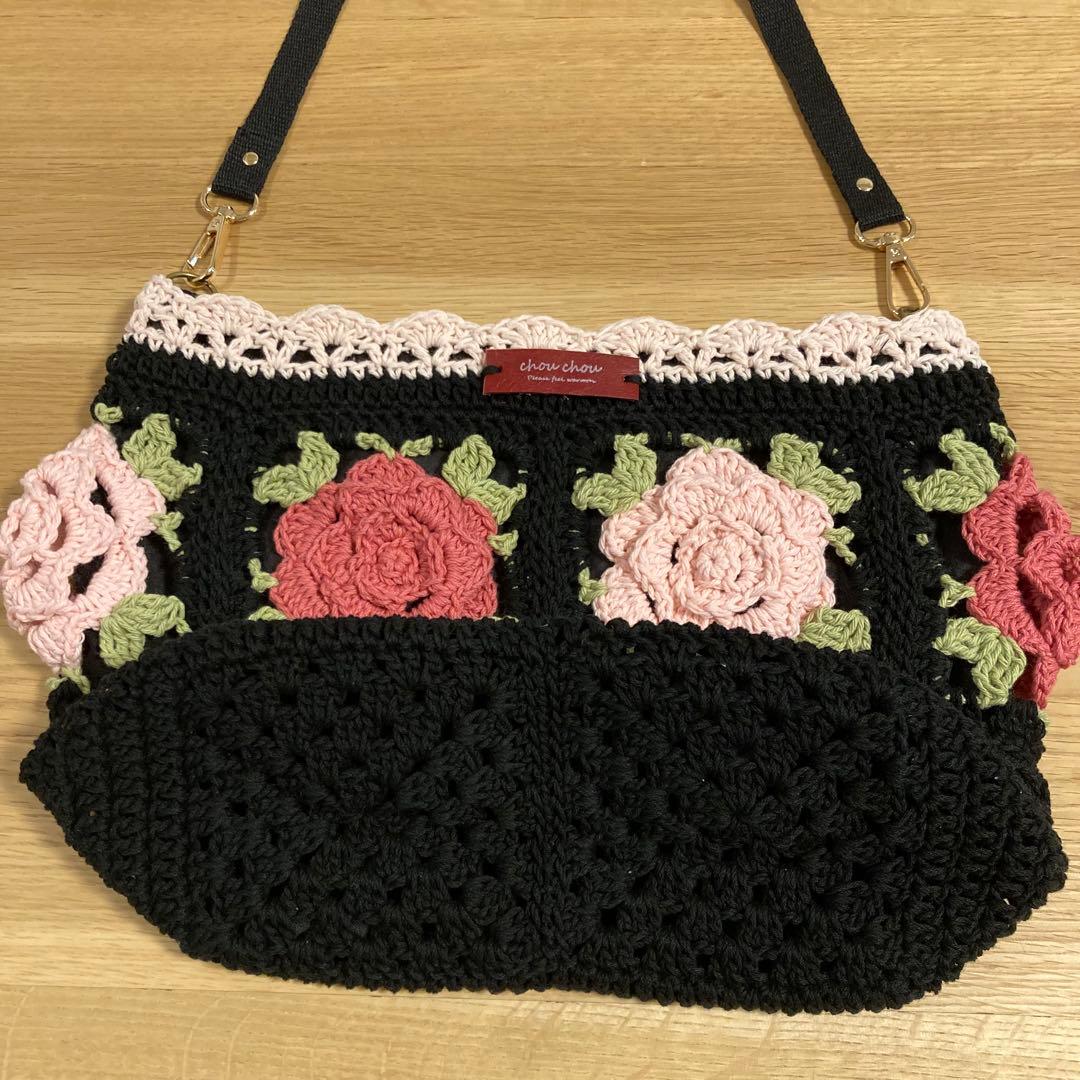 〈user_c7d7d101〉3点 黒 ピンクバラモチーフトートバッグ