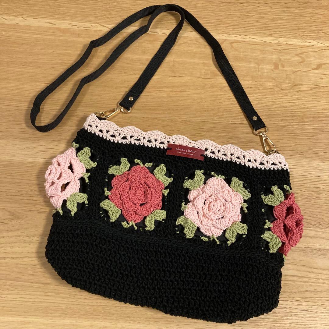 〈user_c7d7d101〉3点 黒 ピンクバラモチーフトートバッグ