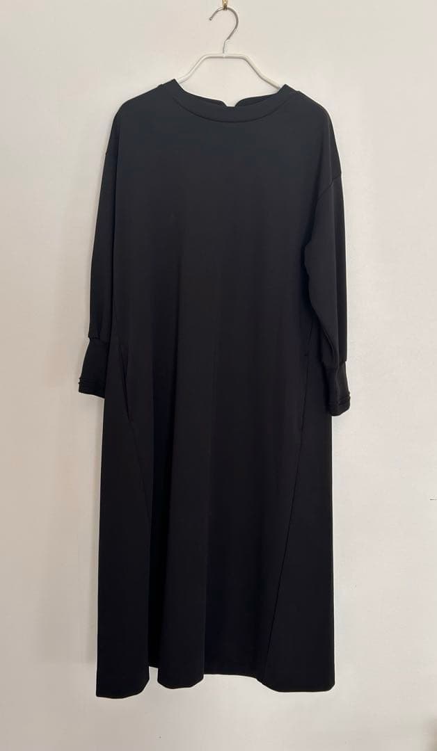北欧暮らしの道具店　ワンピース　Sサイズ　黒　ポンチ素材
