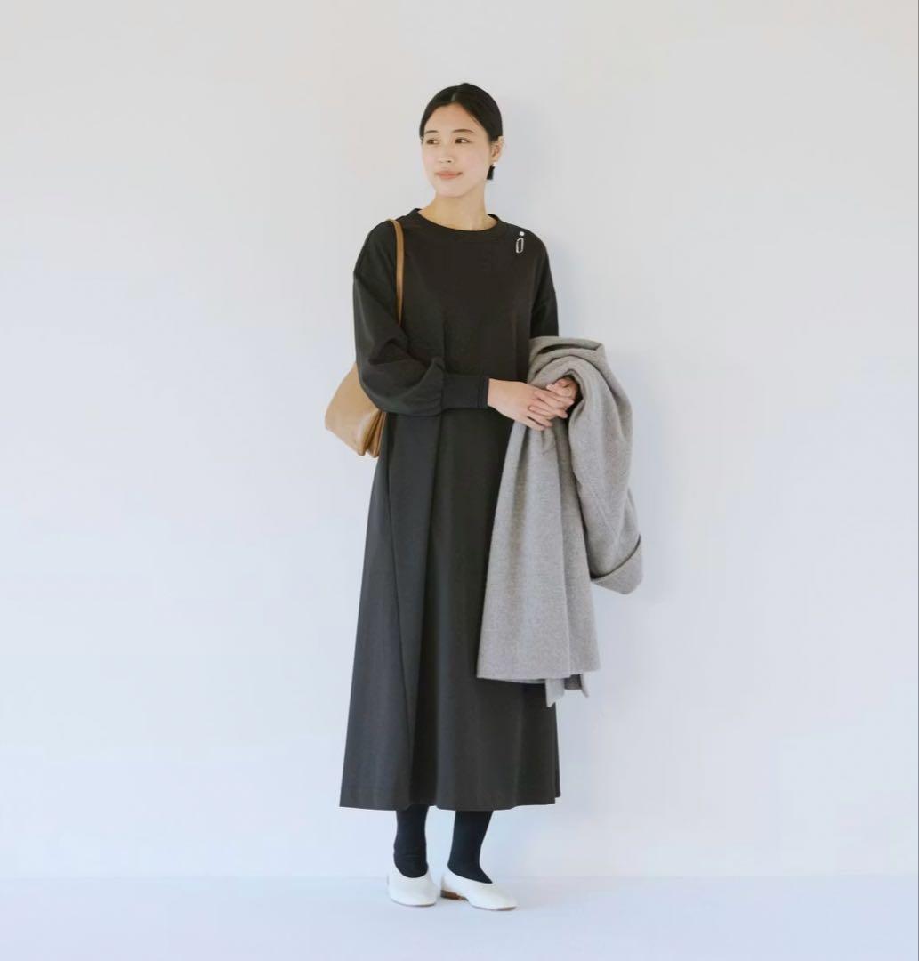 北欧暮らしの道具店　ワンピース　Sサイズ　黒　ポンチ素材