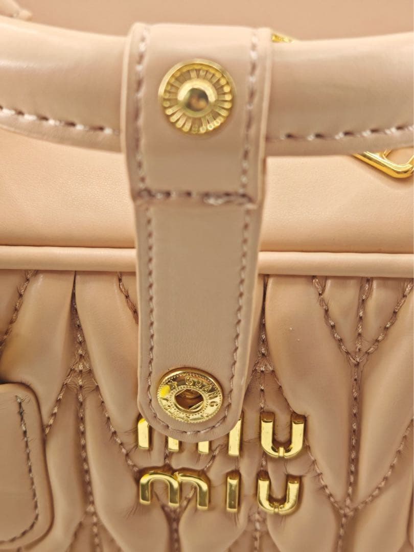 【お値下げ】MIU MIU ミニボストン キルティング ベージュ ゴールド金具