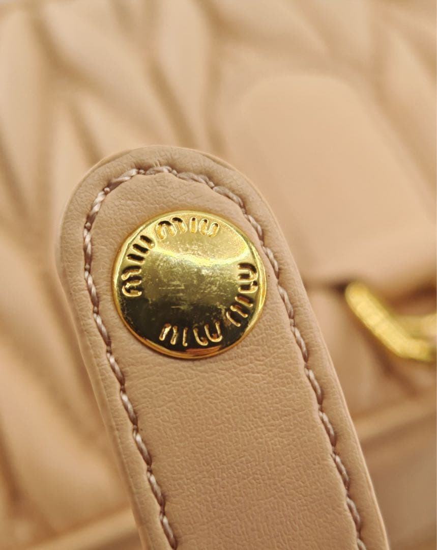 【お値下げ】MIU MIU ミニボストン キルティング ベージュ ゴールド金具