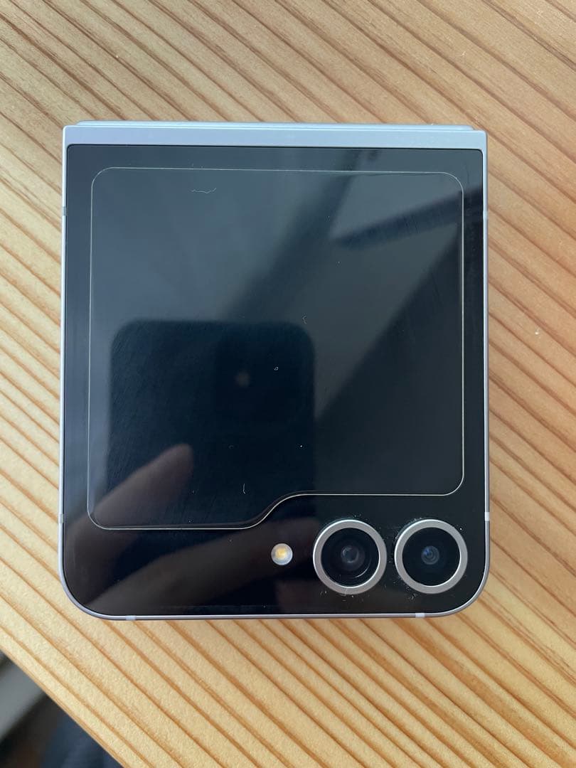 Z flip6 折りたたみ式スマートフォン シルバー