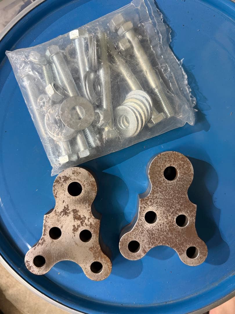 【未使用トヨタタコマ1995 〜2004 フロント 2インチロアー ドスペーサー