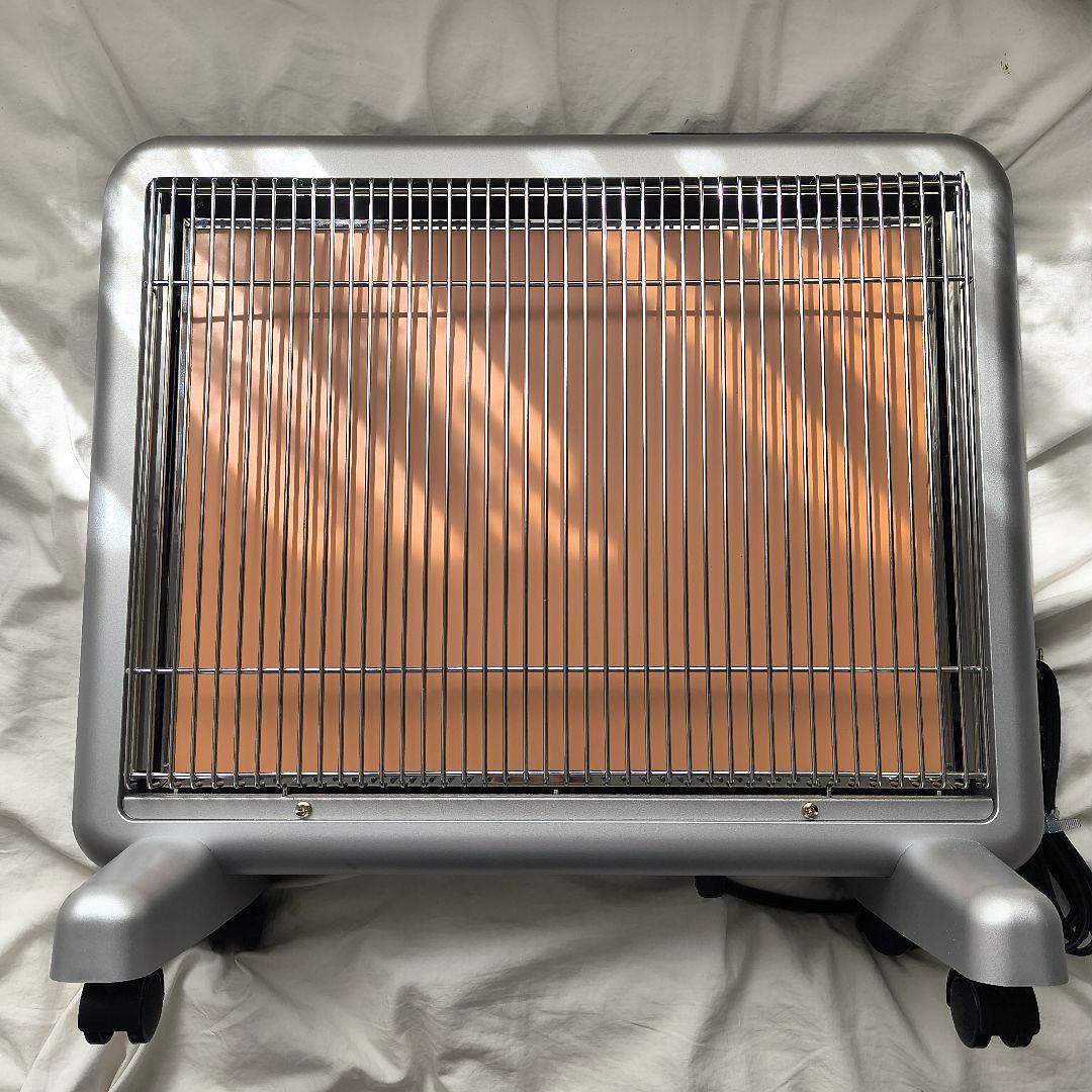 サンルミエ　円赤外線暖房器
