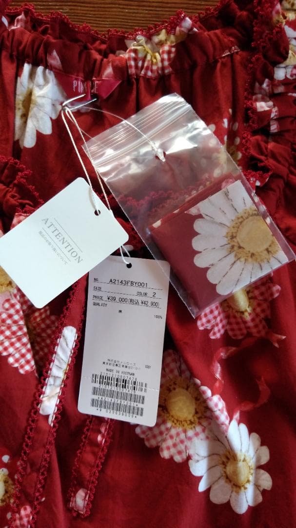 ピンクハウス　ひな菊コサージュpt.チュニック　2024　アカ