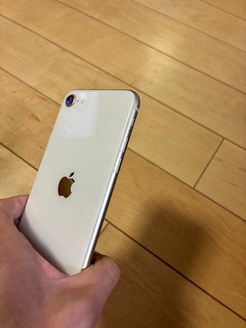 美品✨Apple iPhone SE (第3世代) ホワイト128GB 箱付き