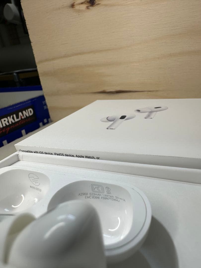 イヤホン AirPods Pro 2 MagSafe MTJV3J/A TDXMJ