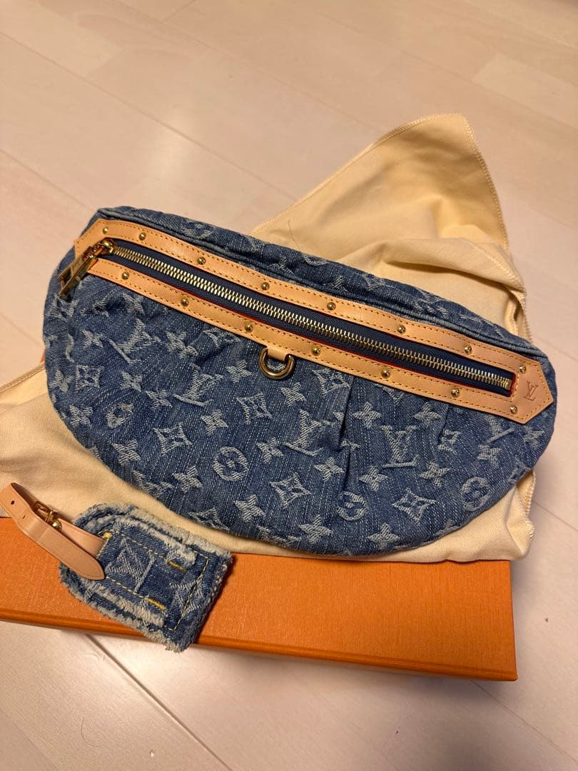 チョコ002　LOUIS VUITTON ハイ ライズ LV リミックス