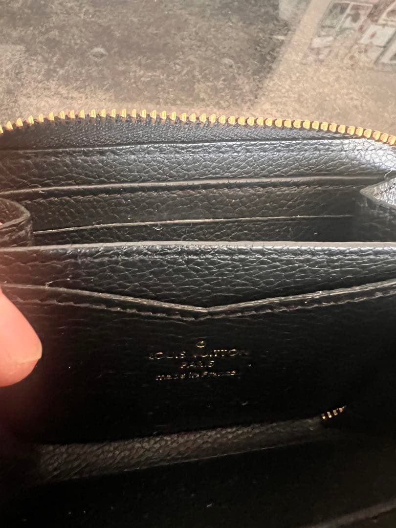 LOUIS VUITTON レザーケース